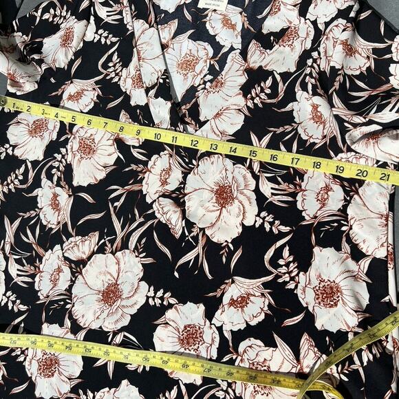PEACH LOVE women’s blouse size M, with bell sleeves, black floral - Picture 7 of 11